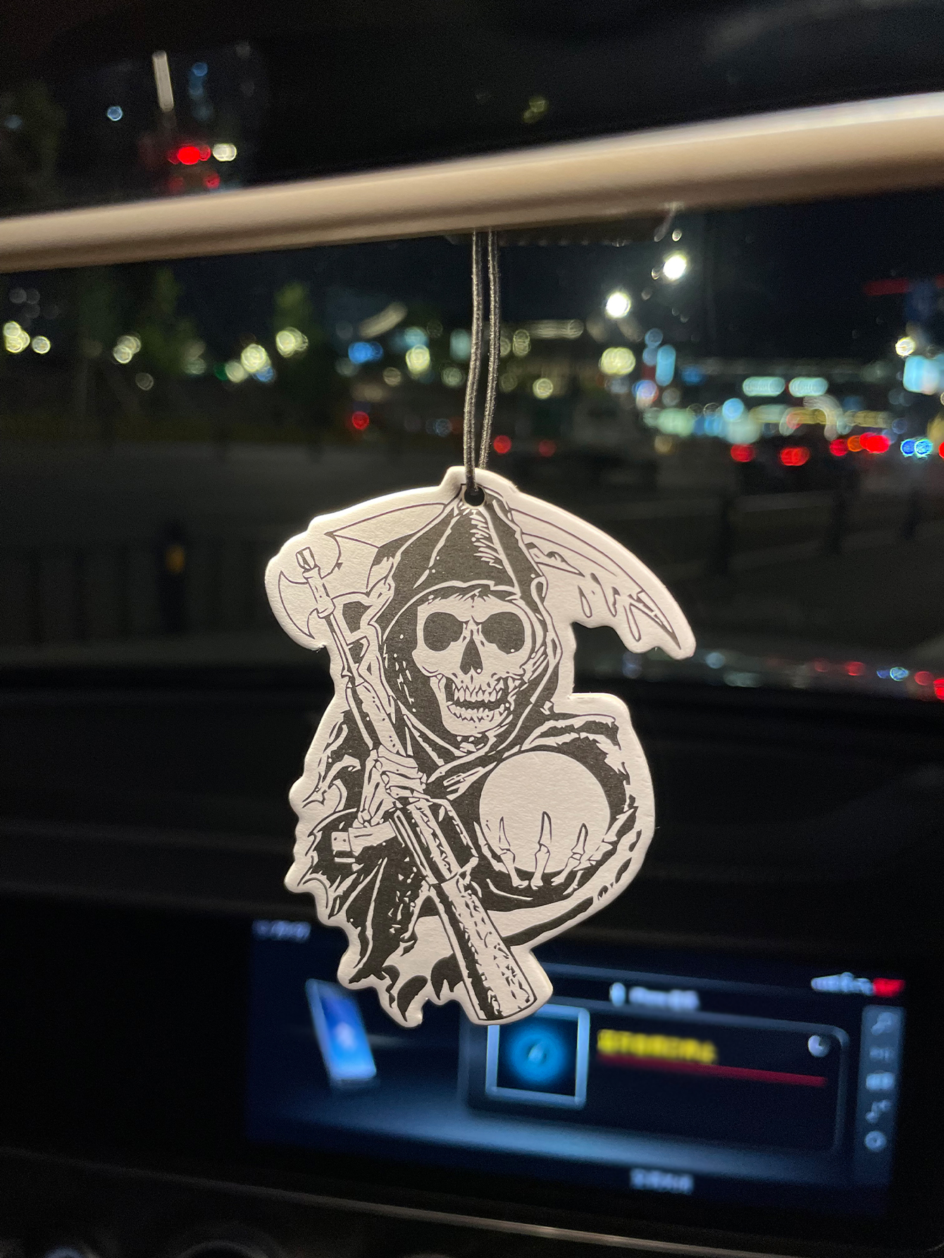 Skull, Hilton Fresh Scent Five - Perfume Fragrance Types 评论和价格